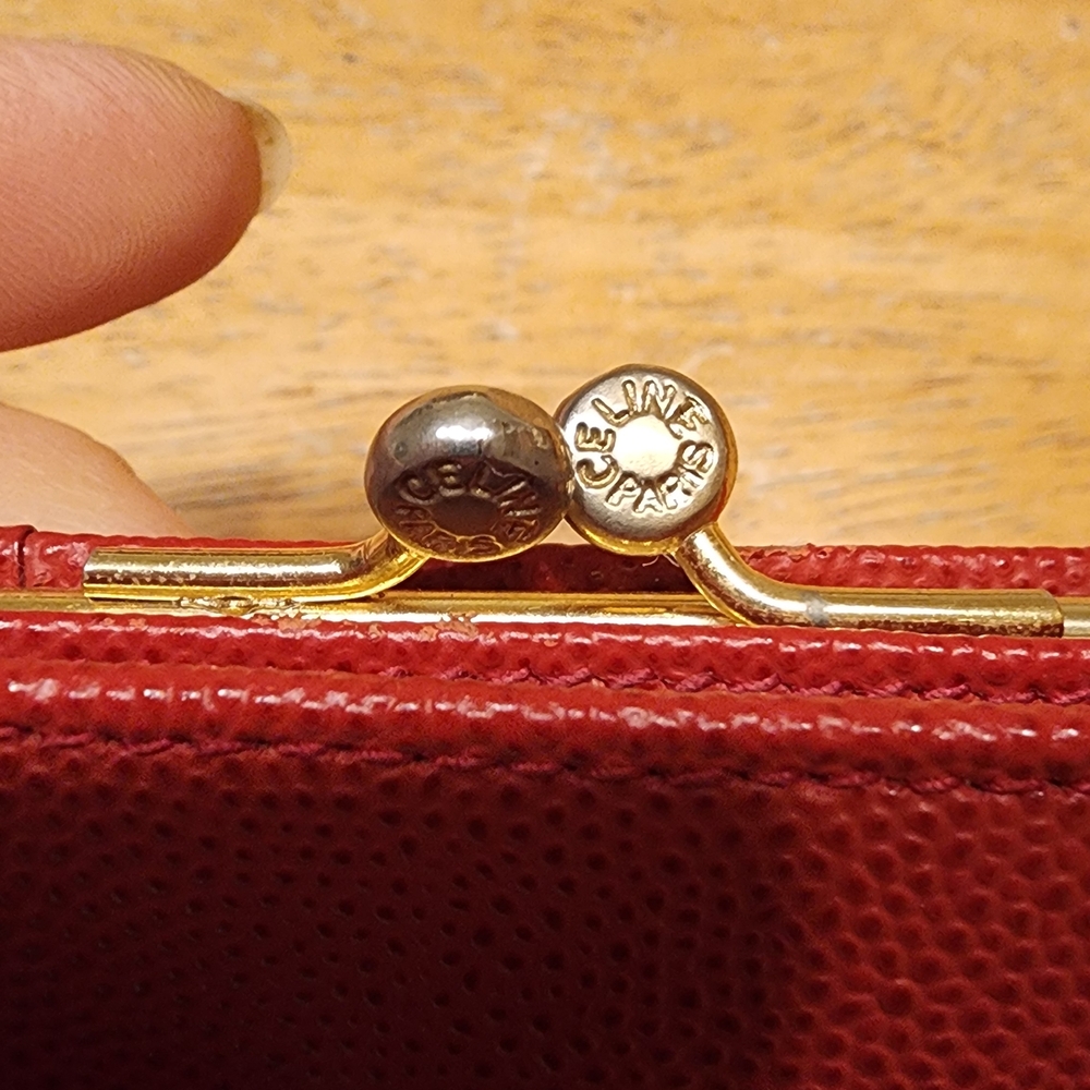Celine Red Leather Triomphe Compact Wallet with Gold Hardware - Picture 3 of 16